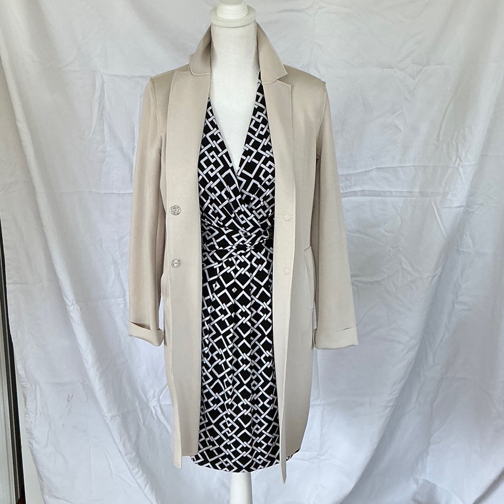 Carolina Belle Light Cream Tailored Trench Coat - Picture 9 of 14